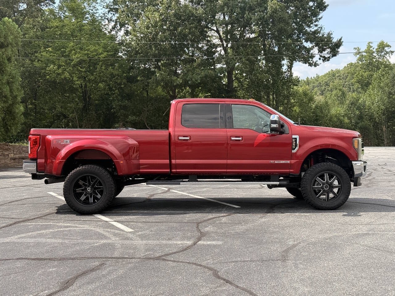 Used 2017 Ford F350 Lariat w/ Chrome Package AWD/4WD image 2