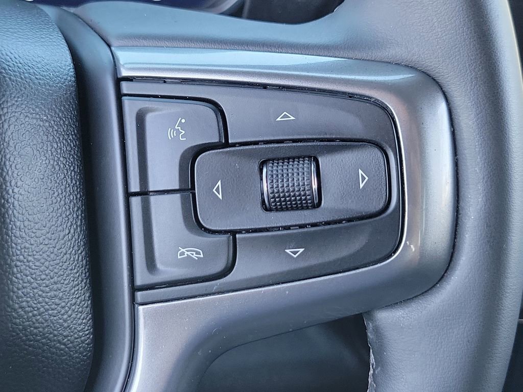 Used 2025 Chevrolet Silverado 1500 LT Trail Boss w/ Protection Package AWD/4WD image 6