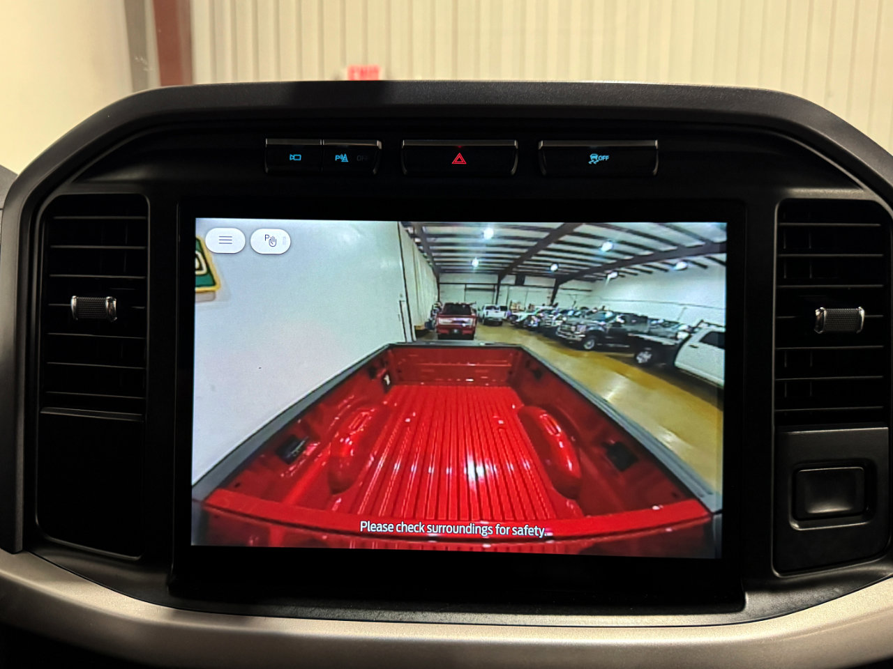 Used 2023 Ford F150 Lightning XLT image 34