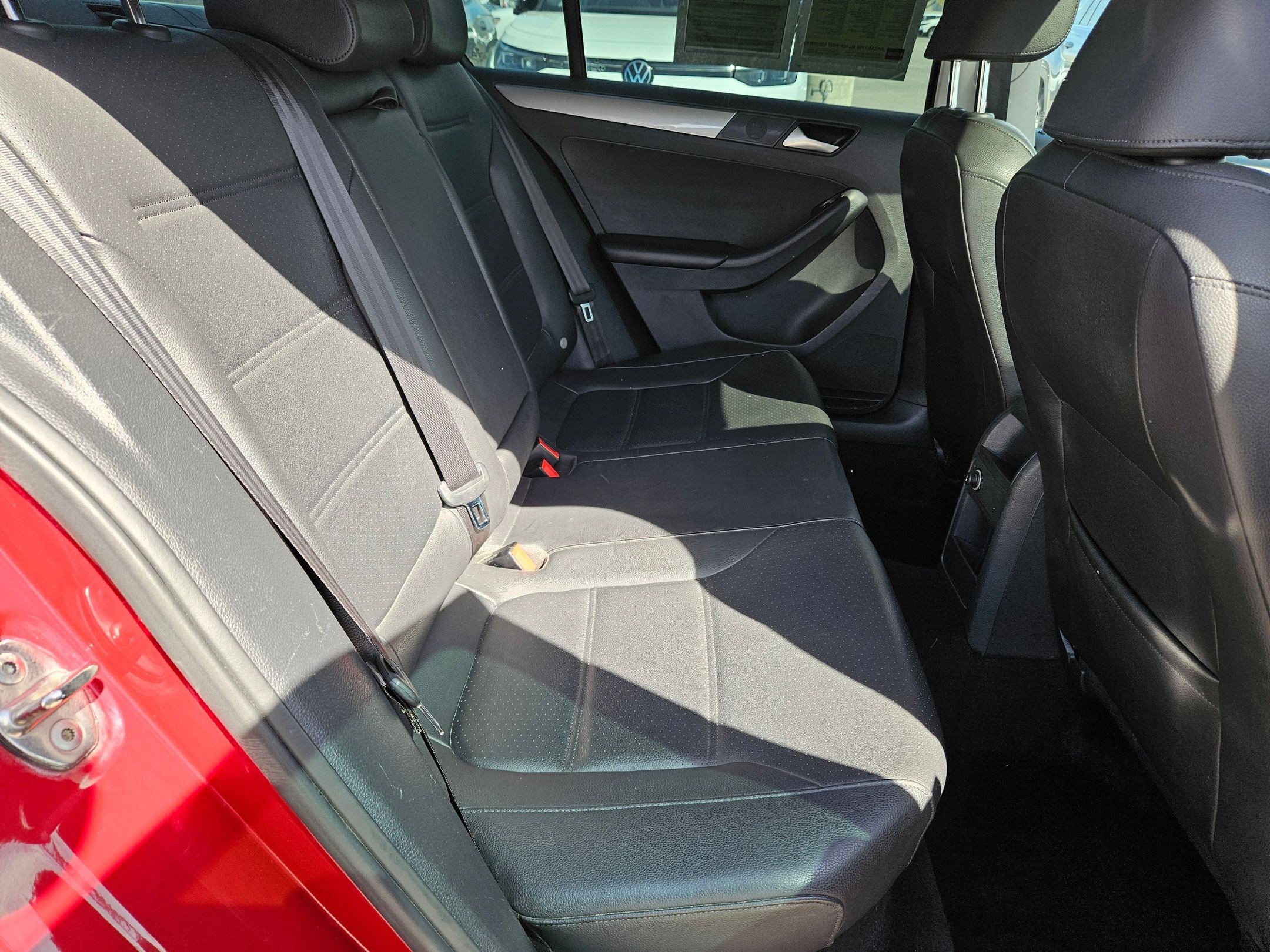 Used 2018 Volkswagen Jetta SE image 32