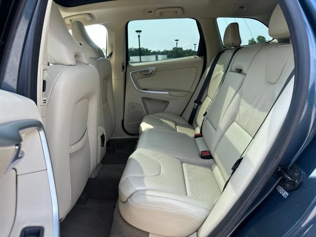 Used 2011 Volvo XC60 3.2 AWD/4WD image 12