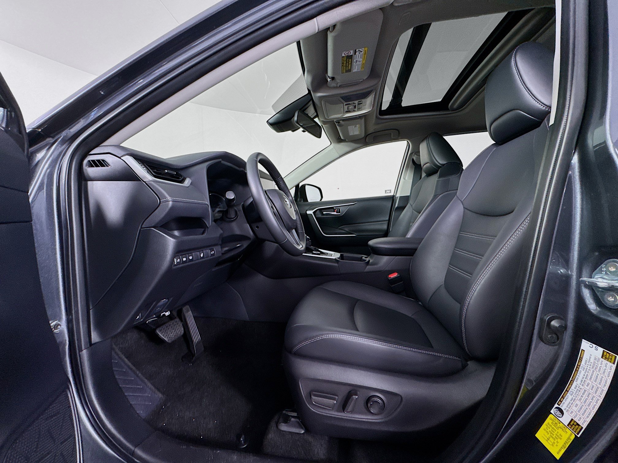 Certified 2023 Toyota RAV4 XLE Premium AWD/4WD image 20