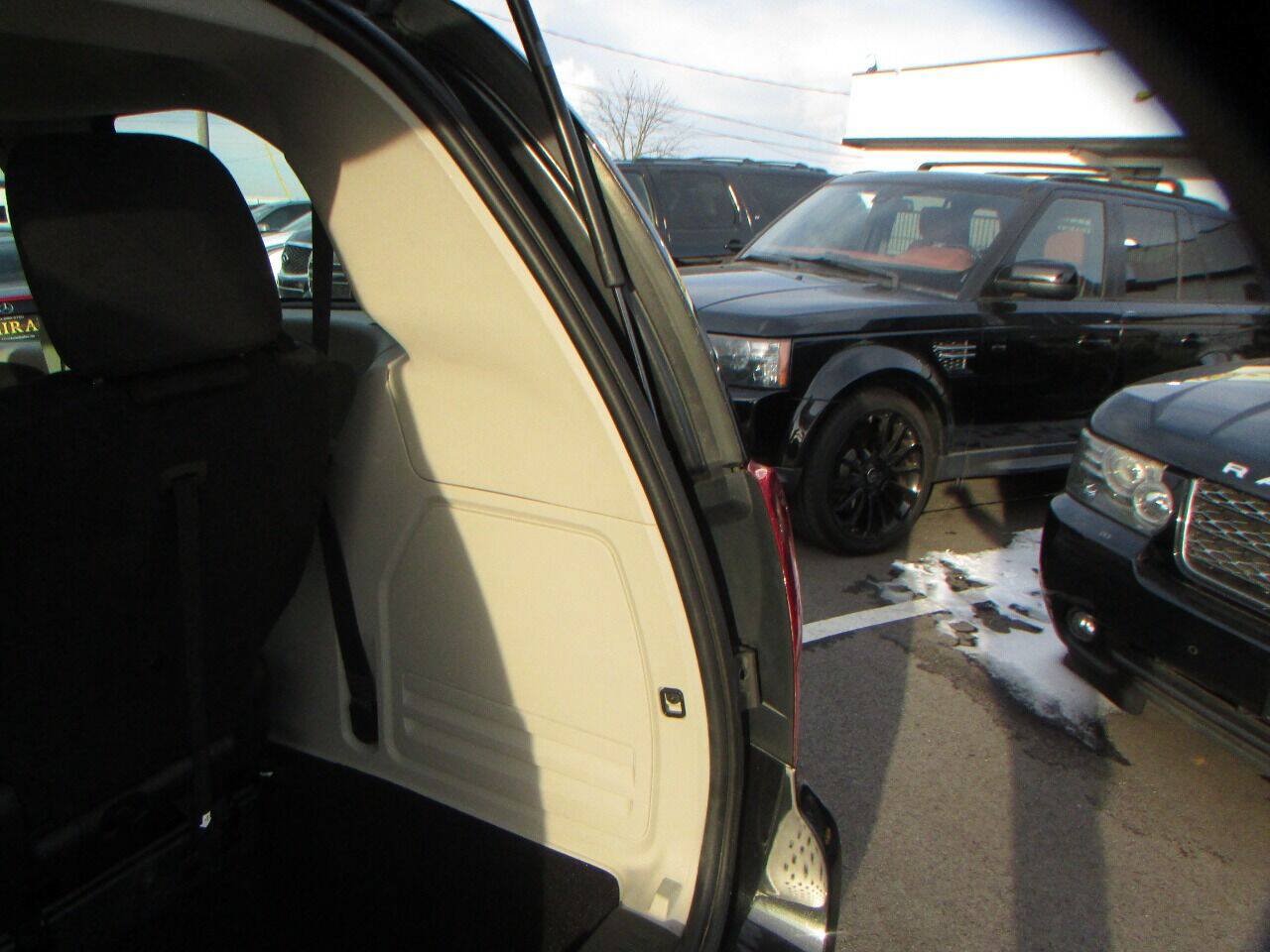 Used 2013 Dodge Grand Caravan American Value Package FWD image 24