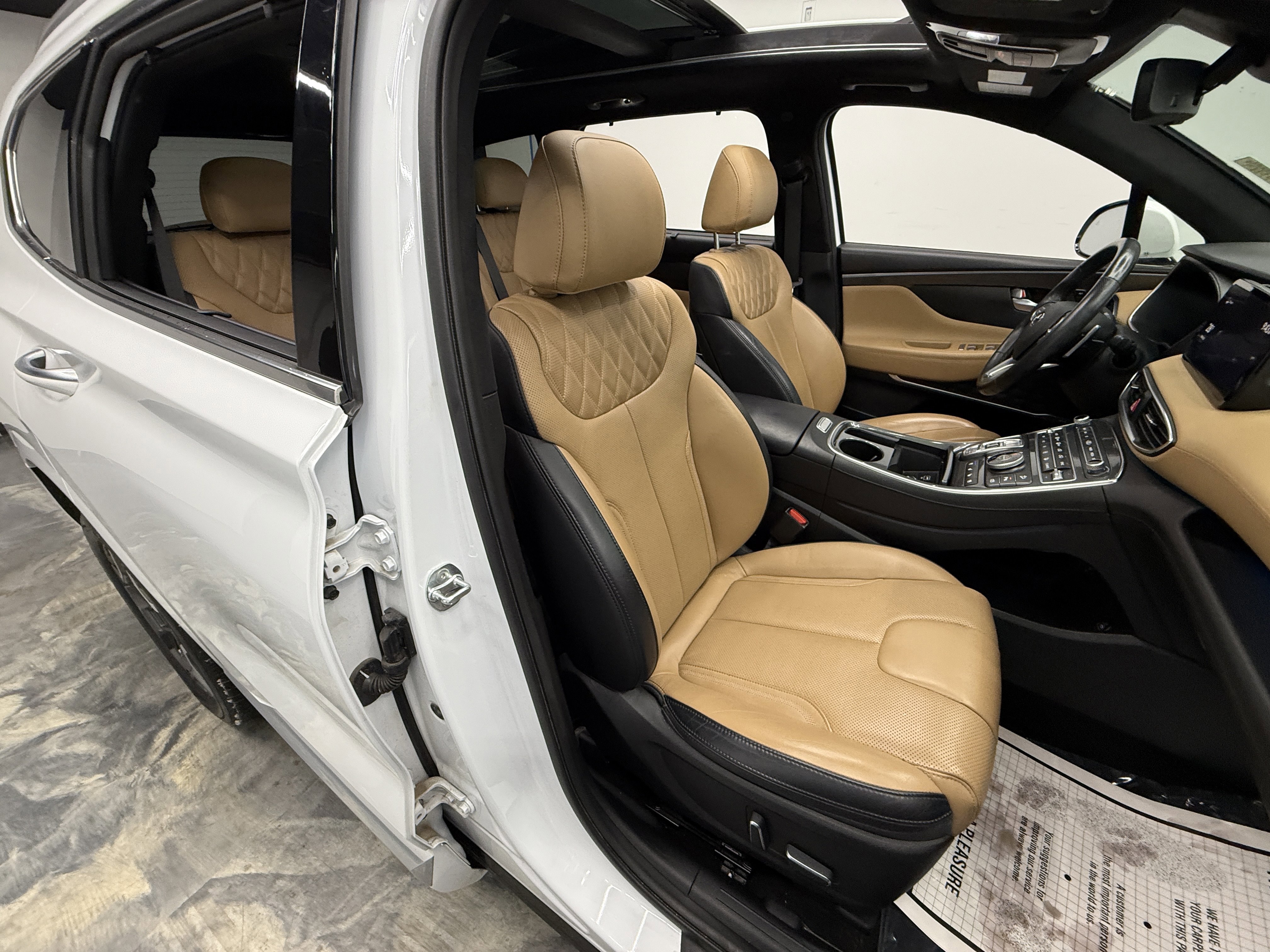 Used 2021 Hyundai Santa Fe Calligraphy image 27