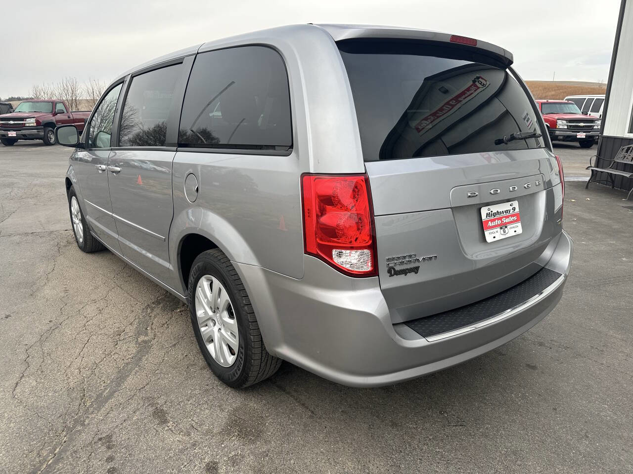 Used 2014 Dodge Grand Caravan SE w/ Quick Order Package 29E SE image 2