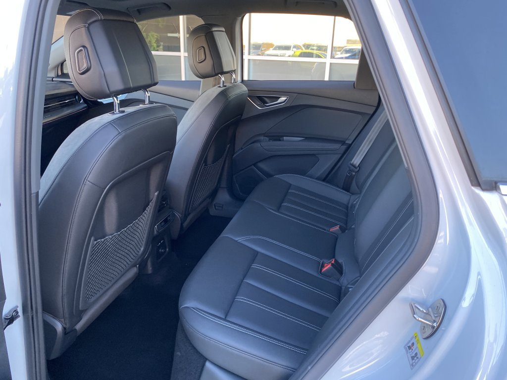 Used 2022 Audi Q4 e-tron Premium Plus image 17