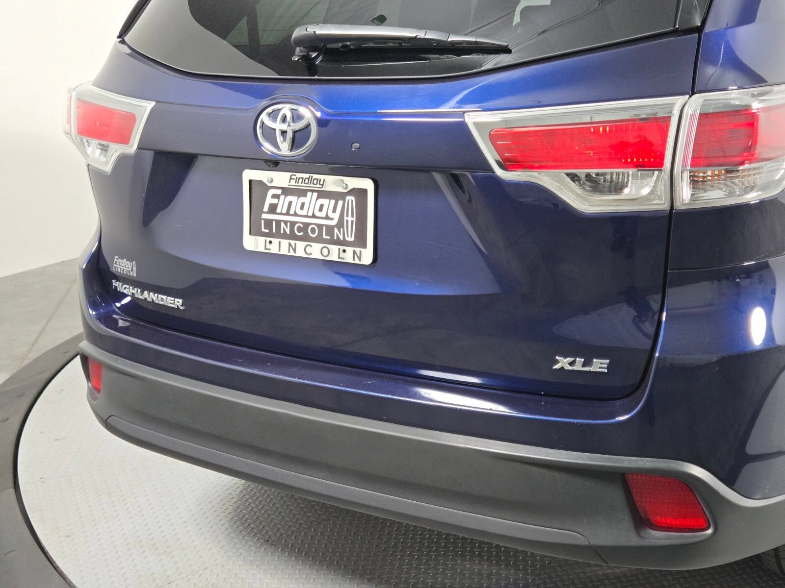 Used 2014 Toyota Highlander XLE FWD image 5