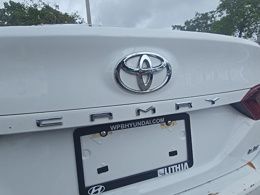 Used 2022 Toyota Camry LE image 10