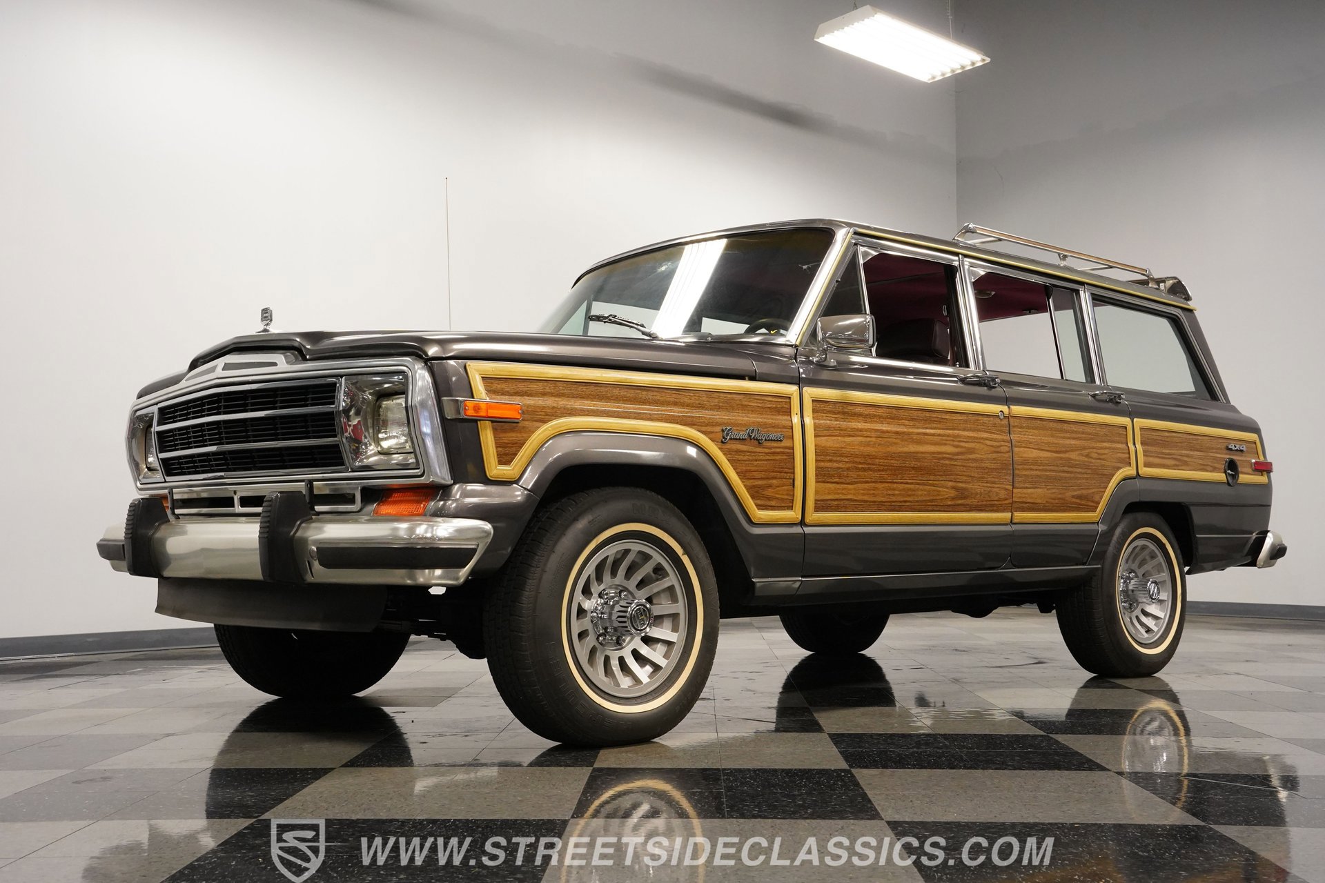 Used 1988 Jeep Grand Wagoneer image 21