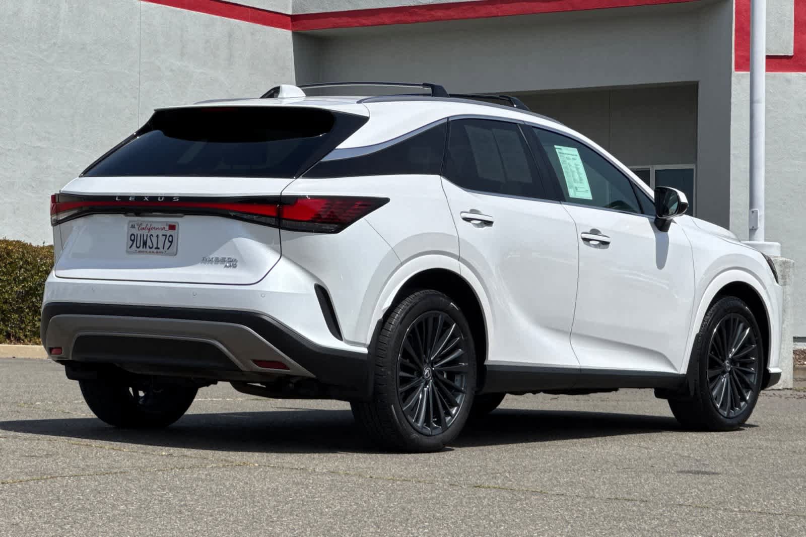 Certified 2025 Lexus RX 350h w/ Convenience Package AWD/4WD image 2