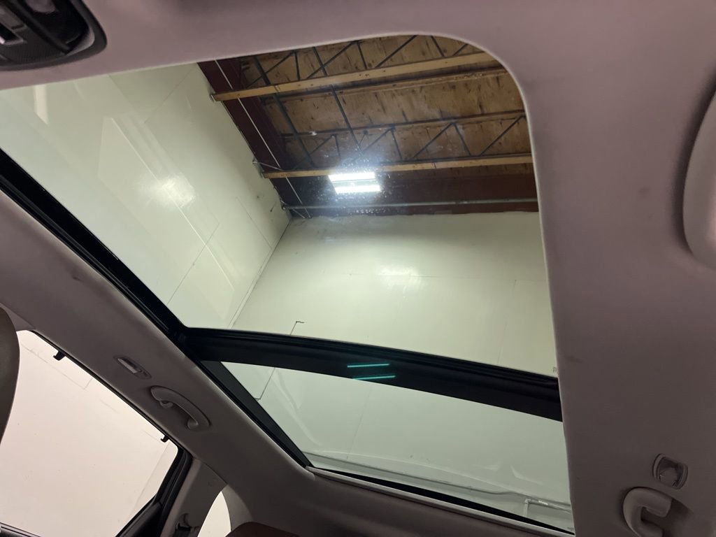 Used 2019 Kia Sorento SX image 30