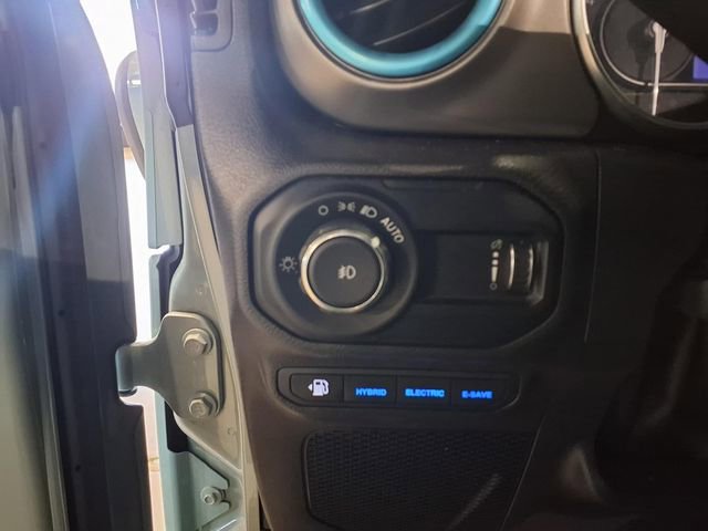 Used 2023 Jeep Wrangler Unlimited w/ Sun & Screen Package AWD/4WD image 19