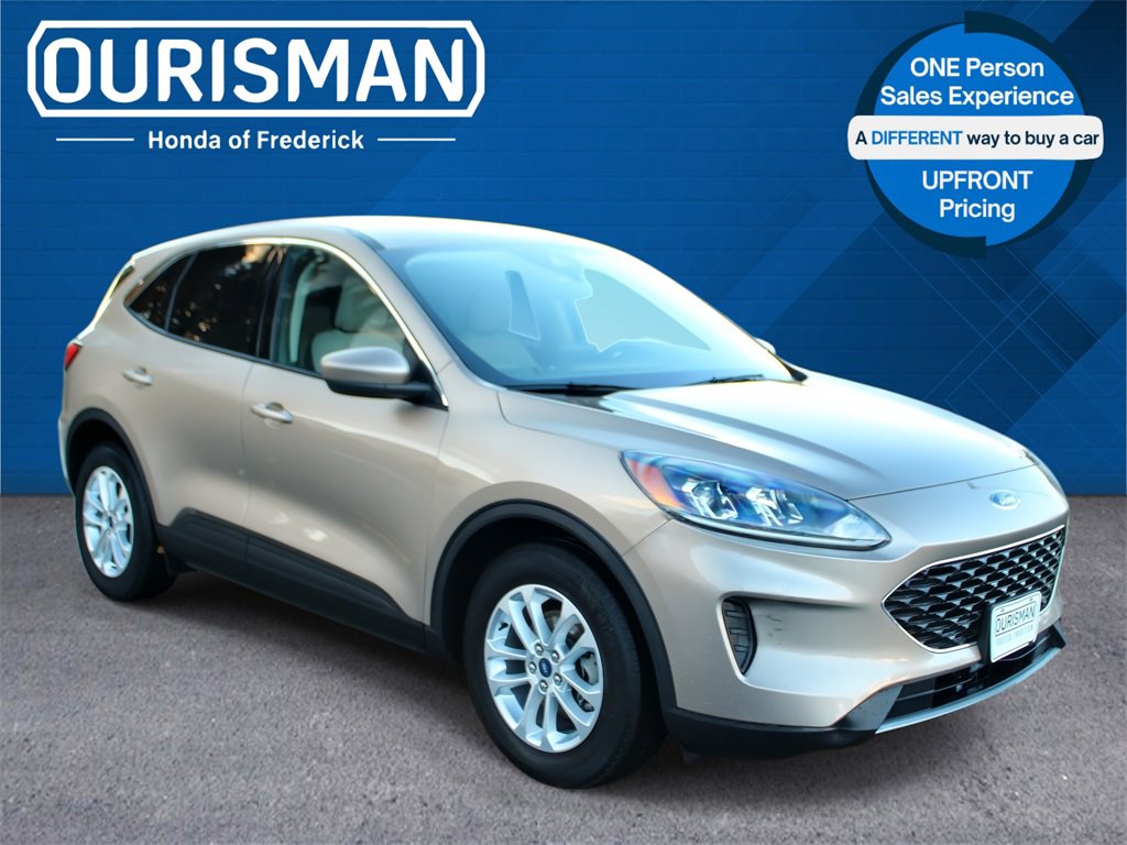 Used 2020 Ford Escape SE image 1