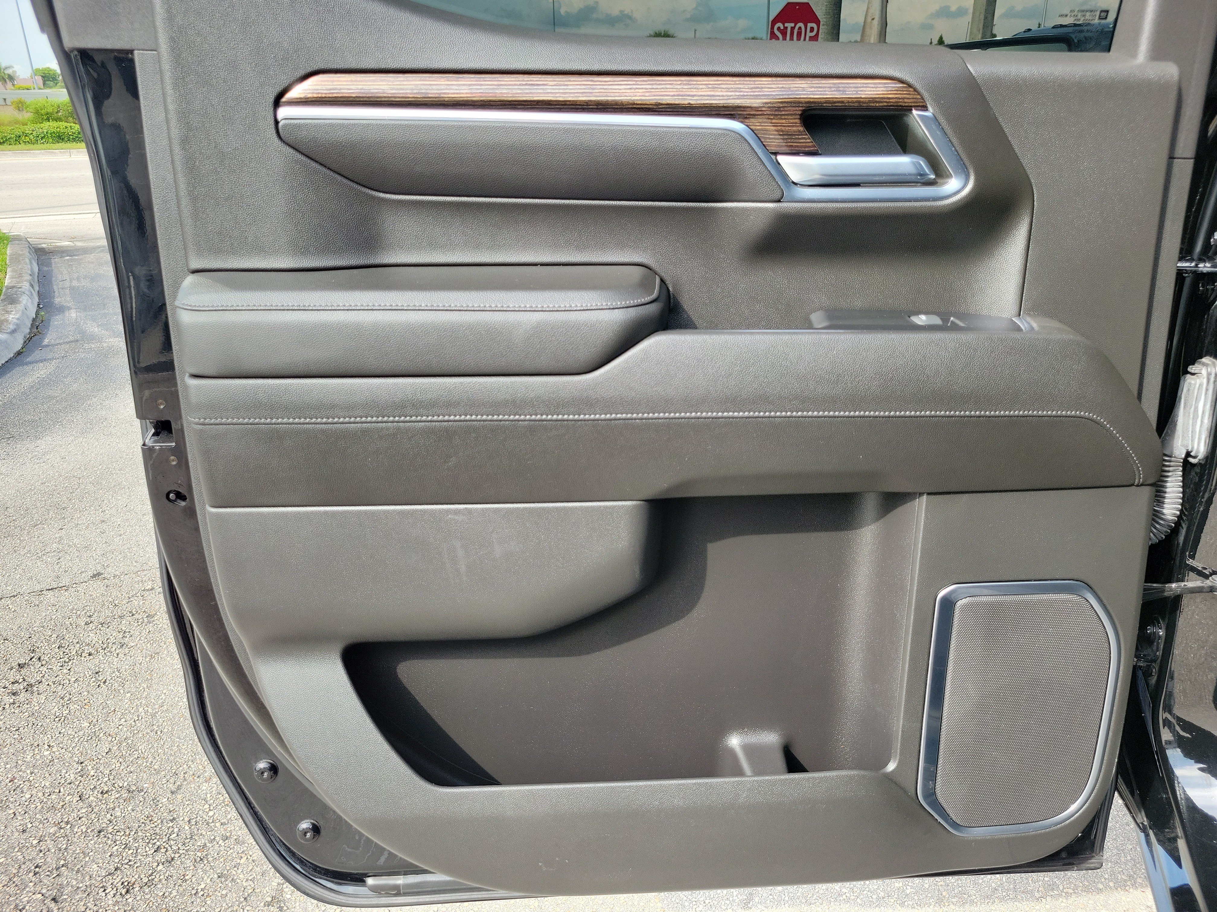 Used 2022 GMC Sierra 1500 SLE AWD/4WD image 23