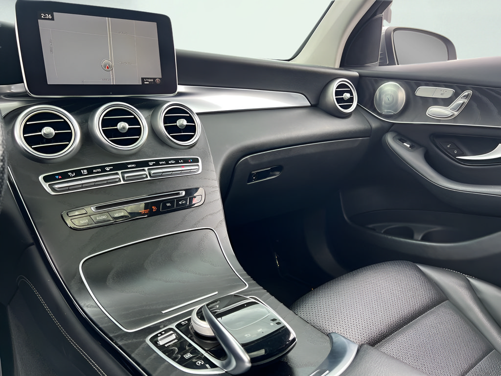 Used 2017 Mercedes-Benz GLC 300 4MATIC Coupe image 44