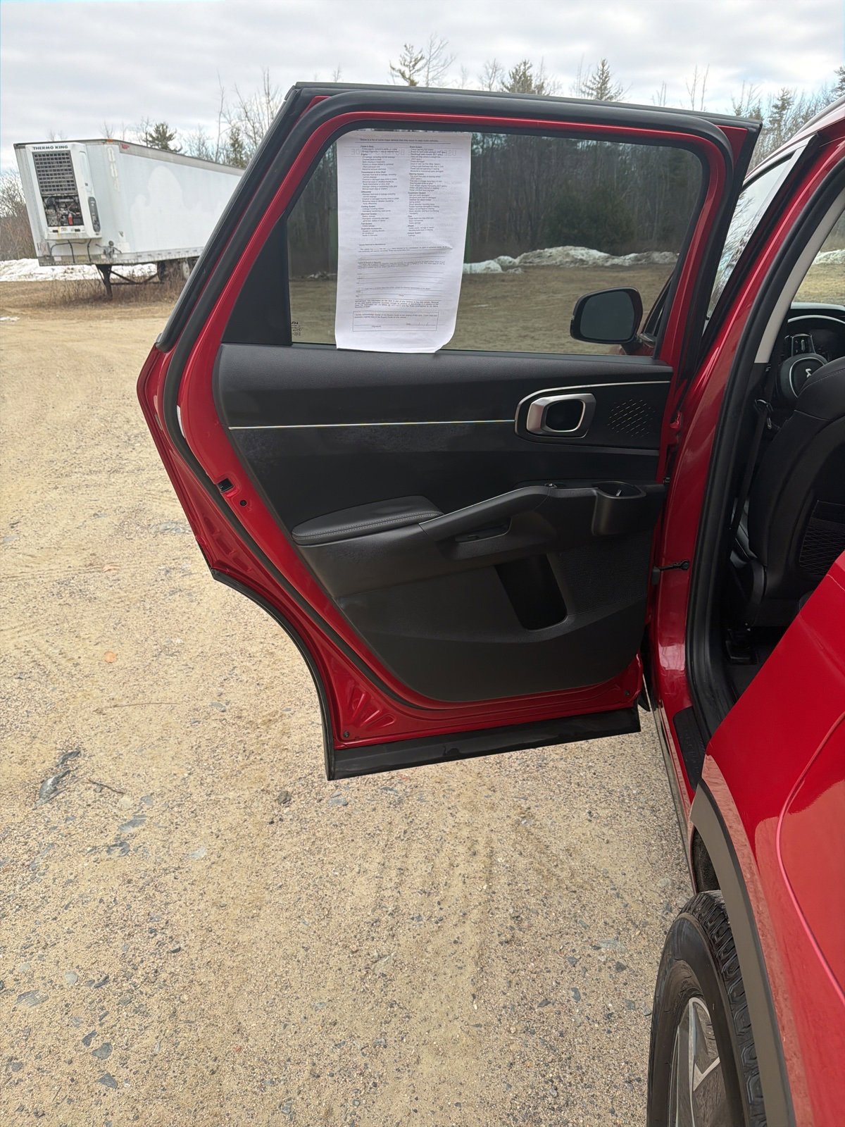 Used 2022 Kia Sorento S image 11