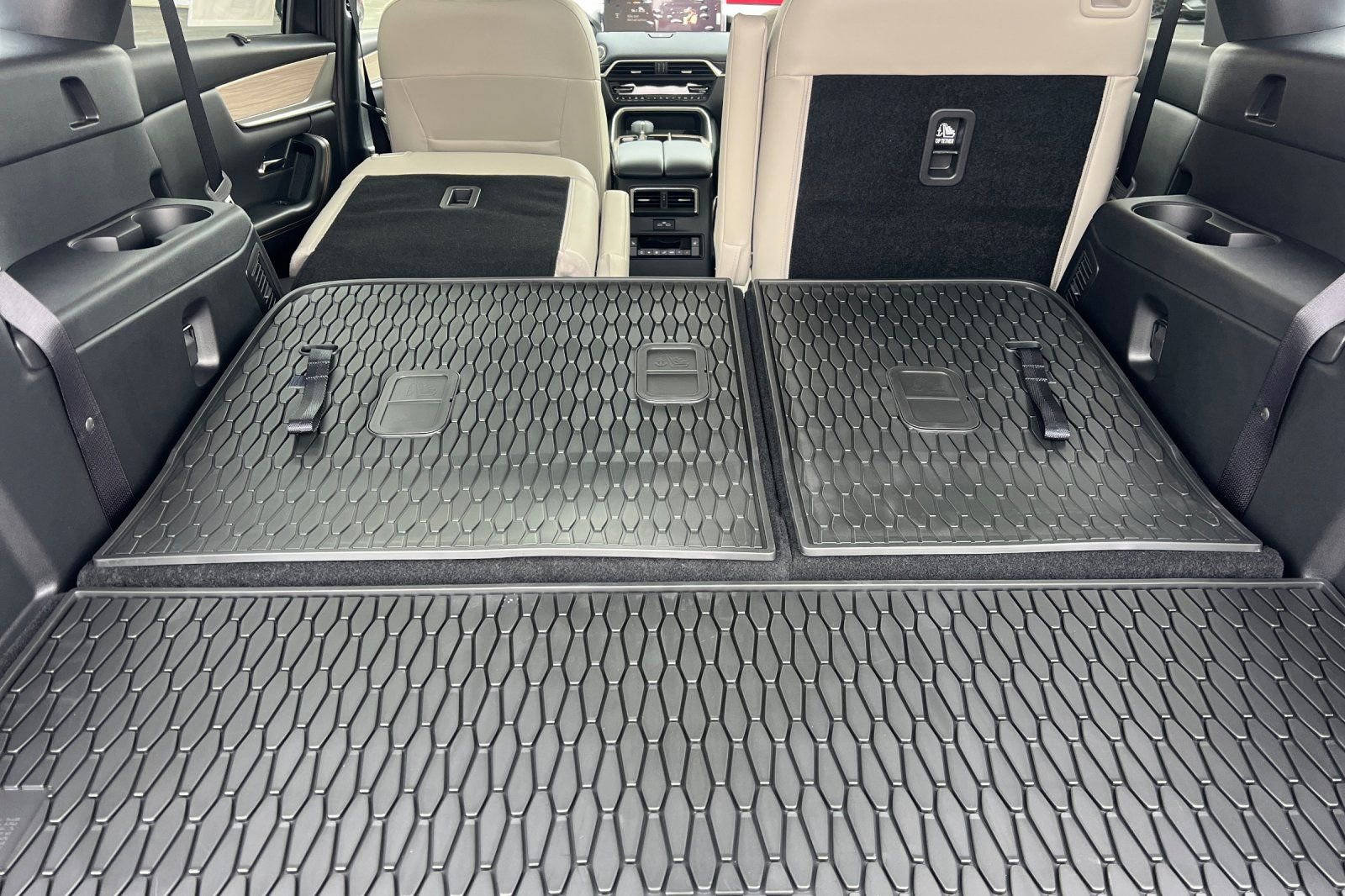 New 2026 MAZDA CX-90 3.3 Turbo w/ Premium Sport Pkg image 13