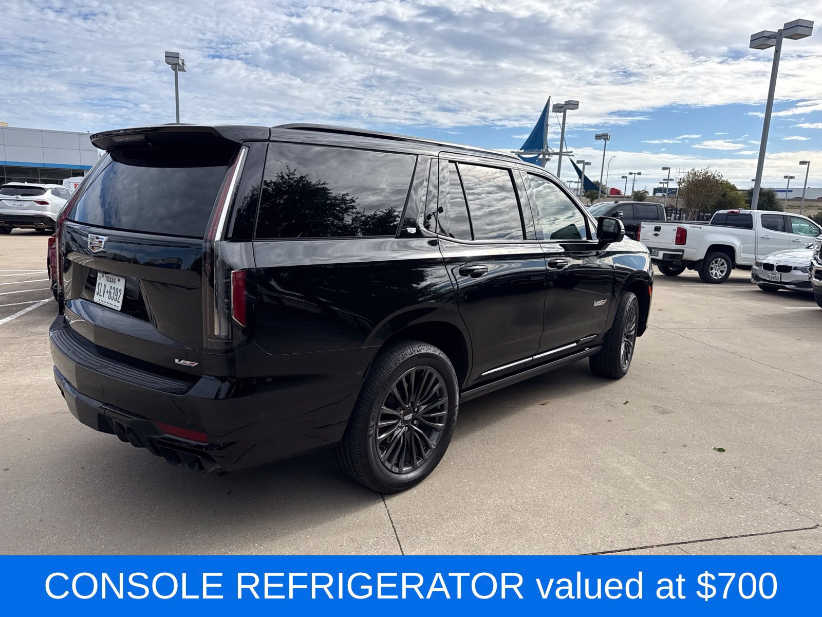 Used 2023 Cadillac Escalade V AWD/4WD image 6