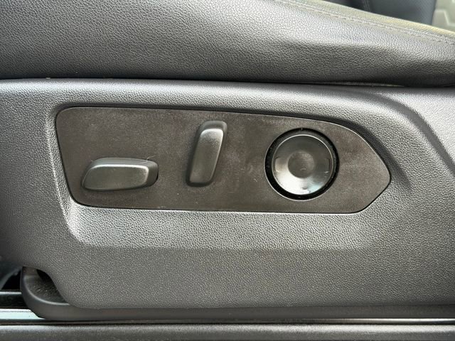 Used 2023 Chevrolet Silverado 1500 ZR2 w/ Technology Package image 36