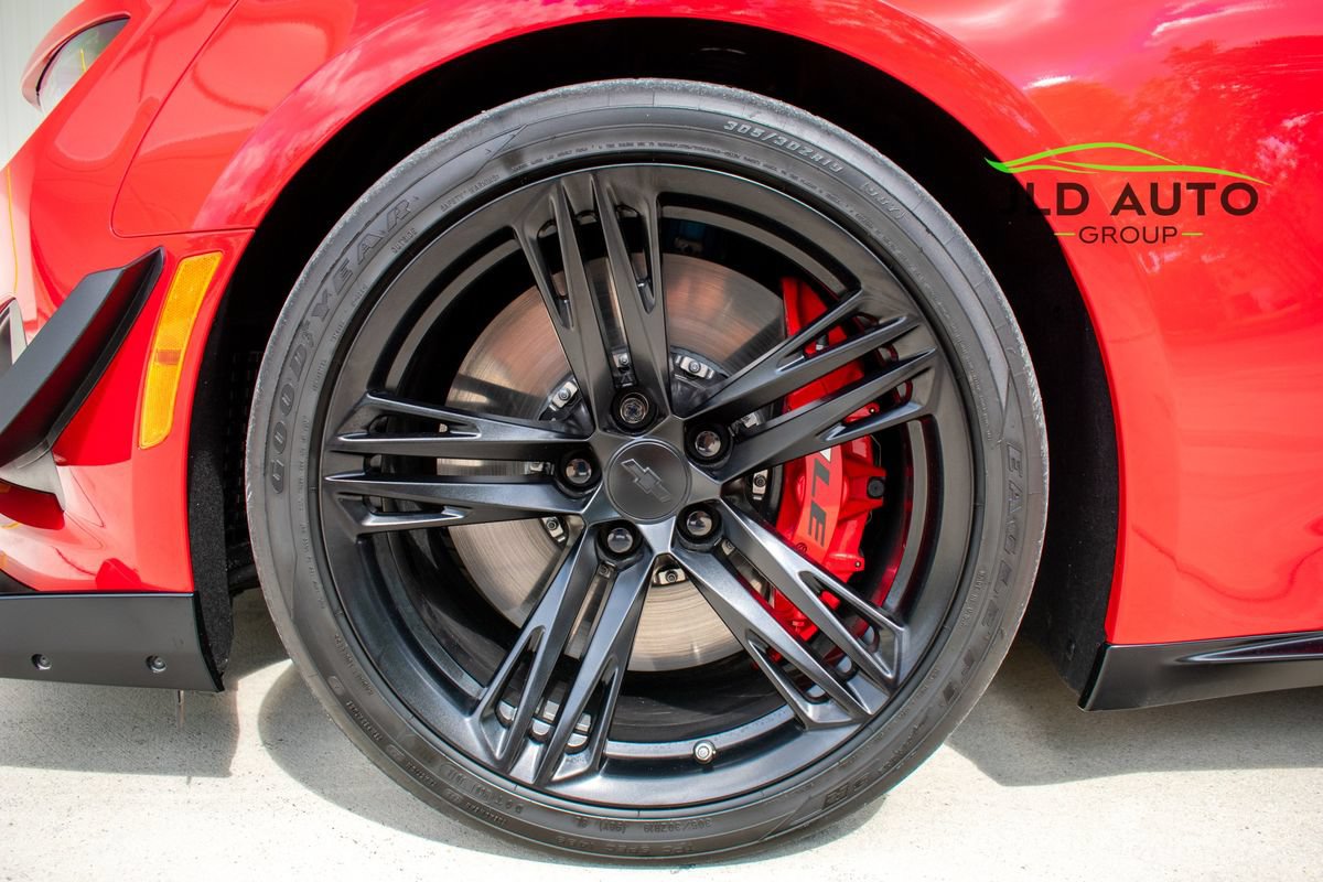 Used 2023 Chevrolet Camaro ZL1 RWD image 28