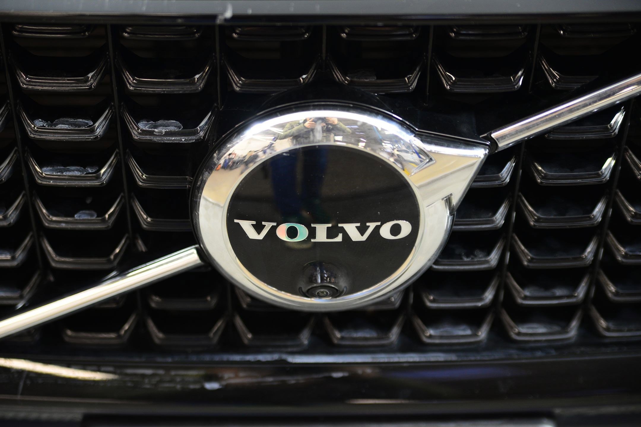 Used 2023 Volvo XC60 B5 Ultimate w/ Climate Package image 15