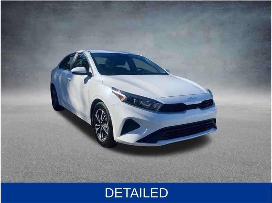 Used 2024 Kia Forte LXS image 4