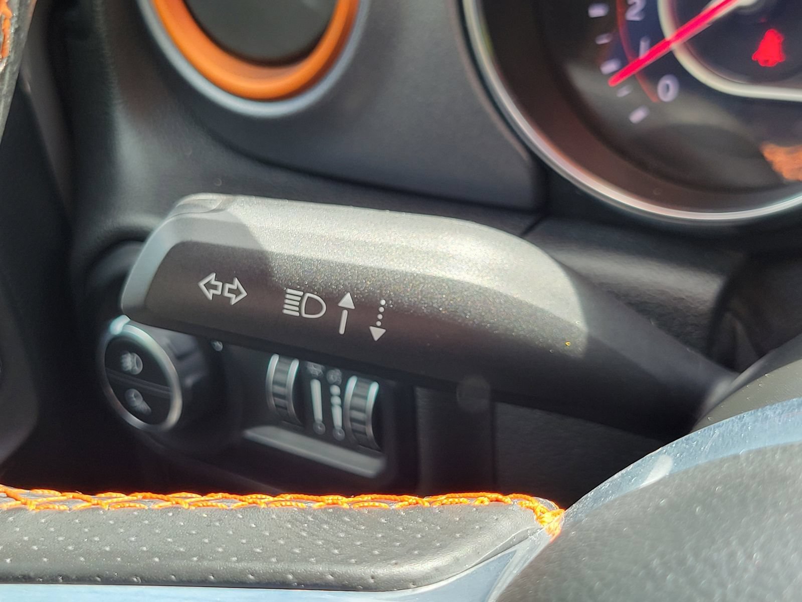 Used 2021 Jeep Gladiator Mojave AWD/4WD image 14