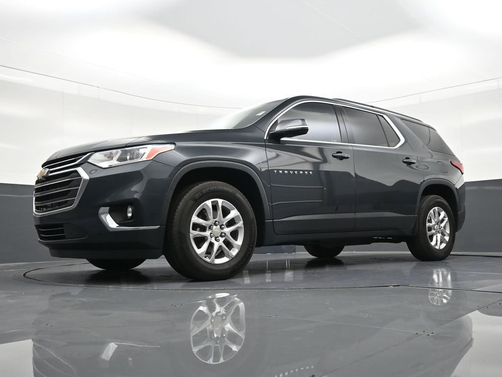 Used 2020 Chevrolet Traverse LT image 24