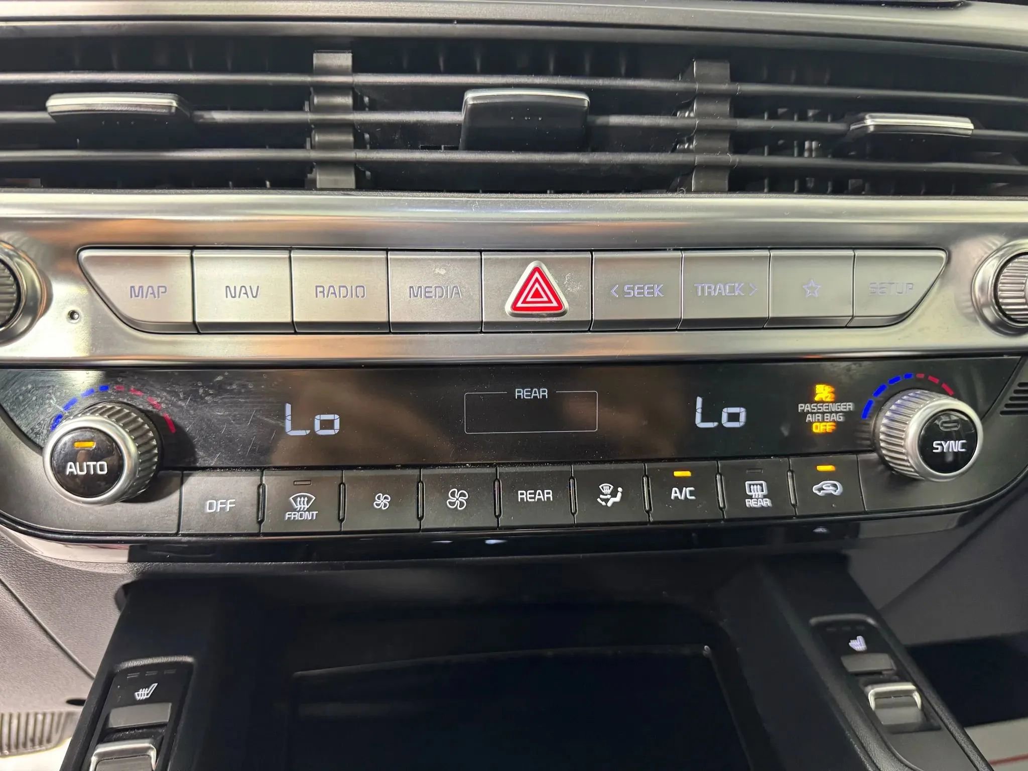 Used 2022 Kia Telluride S AWD/4WD image 22