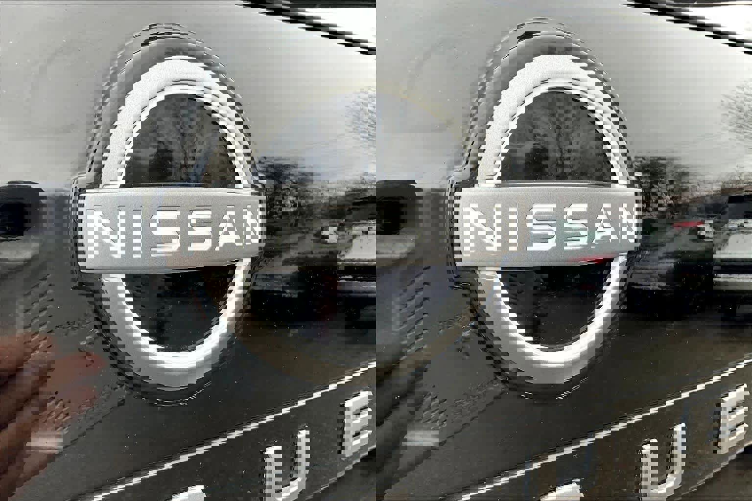 Used 2025 Nissan Rogue Platinum w/ Platinum Premium Package AWD/4WD image 30