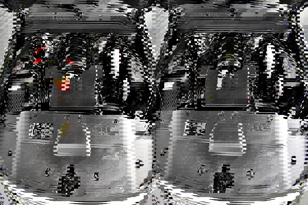 Used 2017 GMC Yukon XL Denali w/ Open Road Package image 50