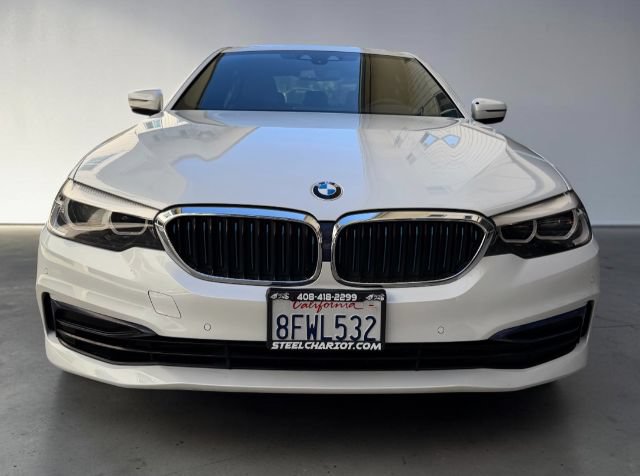 Used 2019 BMW 530e w/ Convenience Package RWD image 9