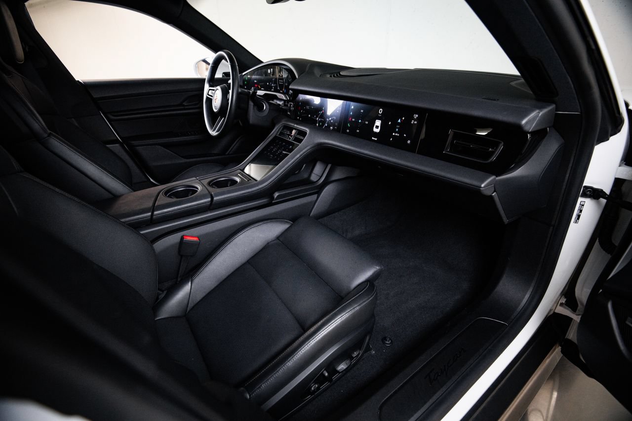 Certified 2024 Porsche Taycan RWD image 28