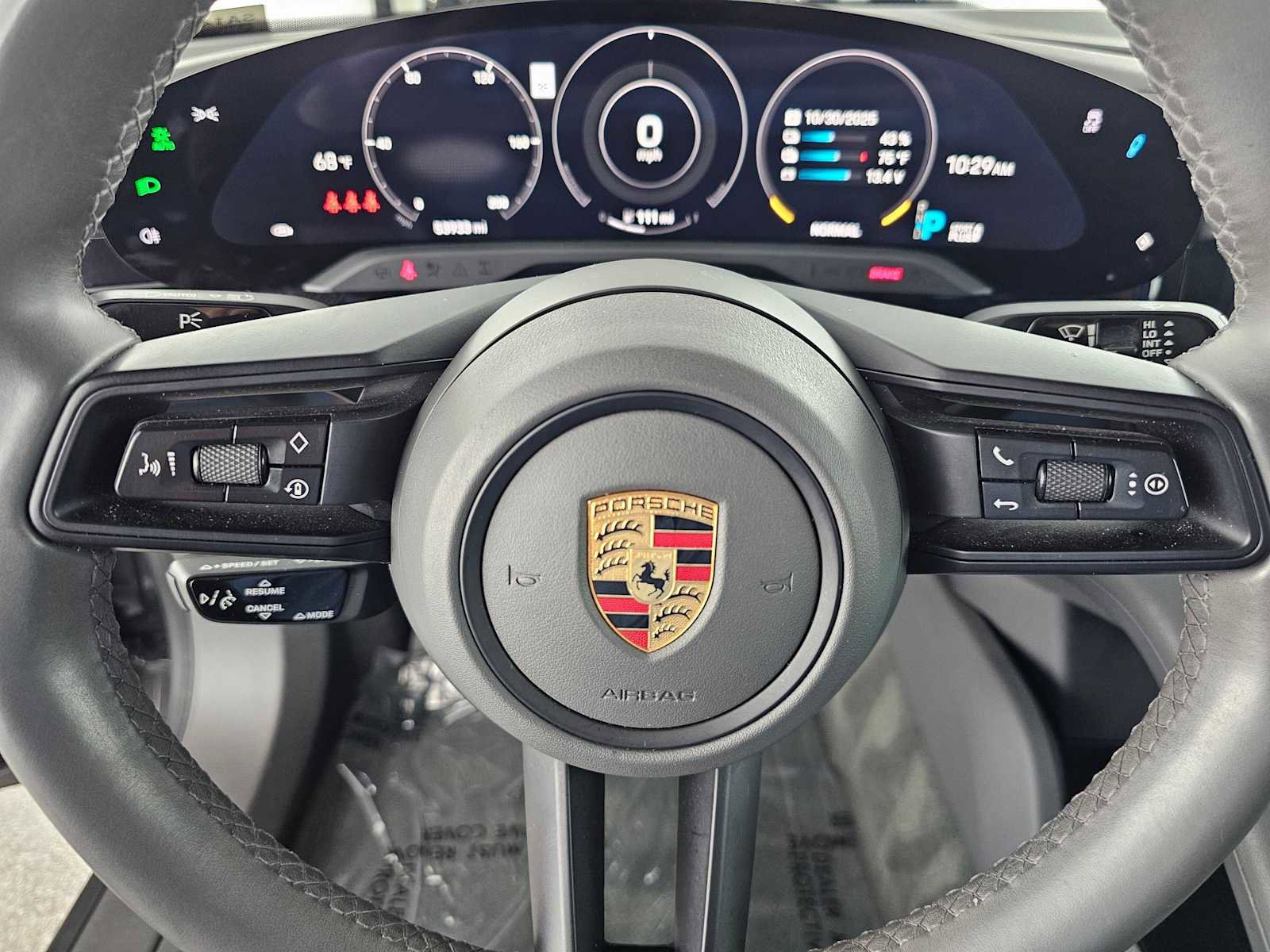 Used 2021 Porsche Taycan image 24