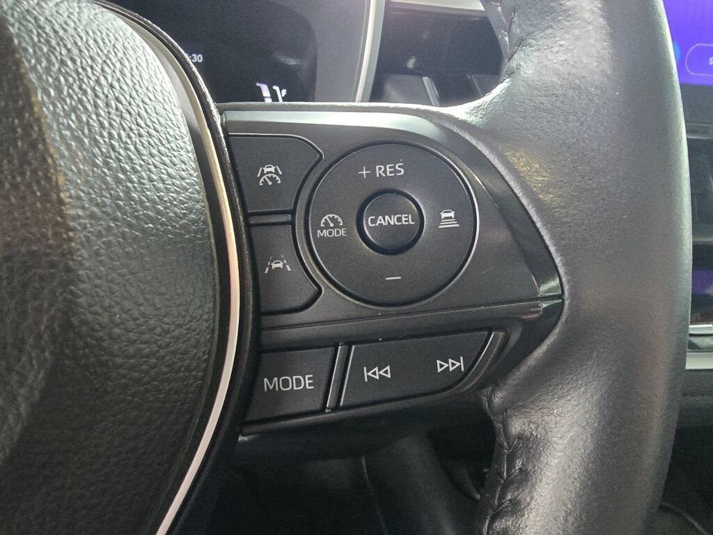 Used 2024 Toyota Corolla XSE FWD image 29