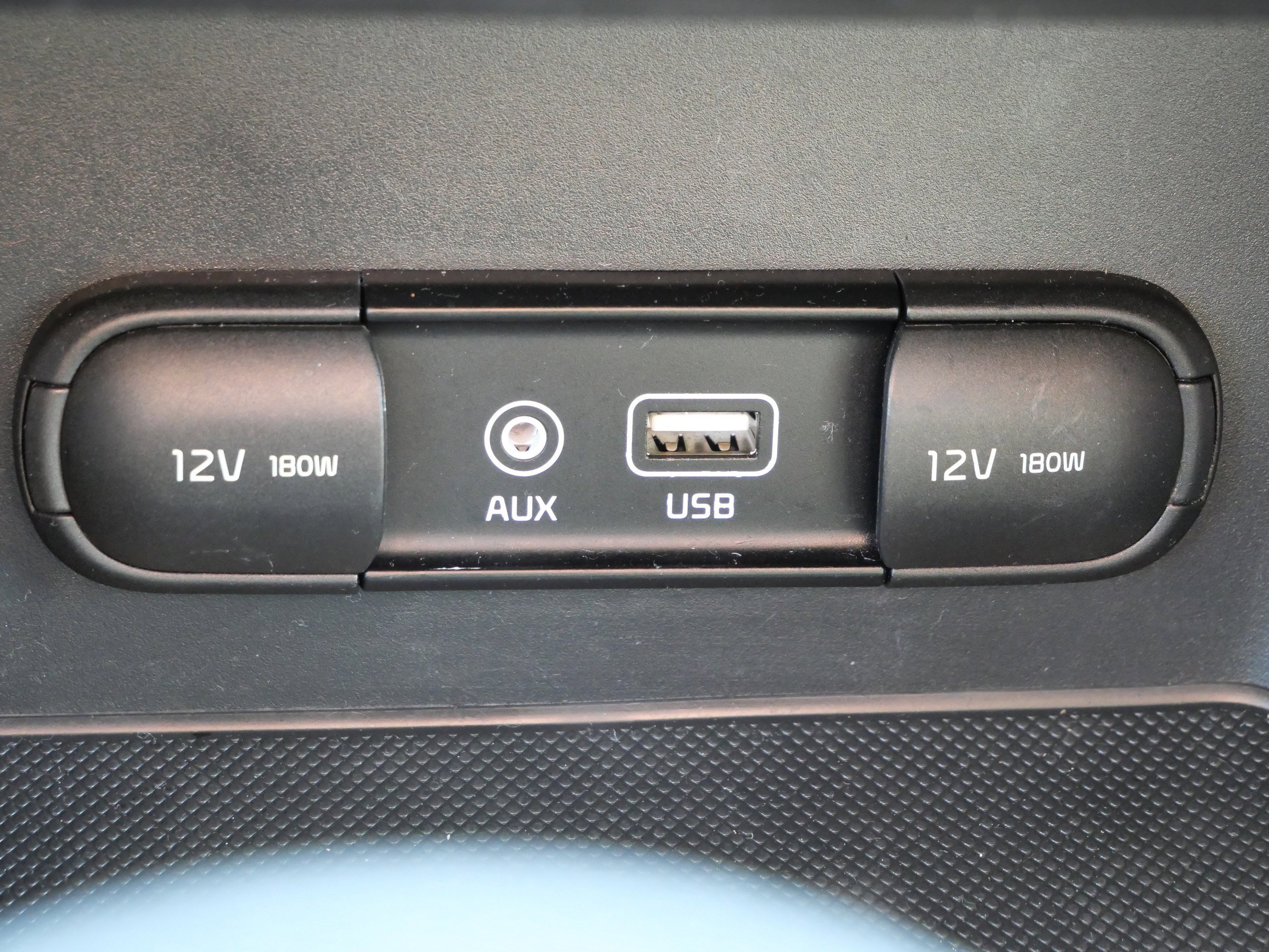 Used 2018 Kia Sportage LX image 28