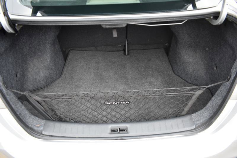 Used 2019 Nissan Sentra S image 9