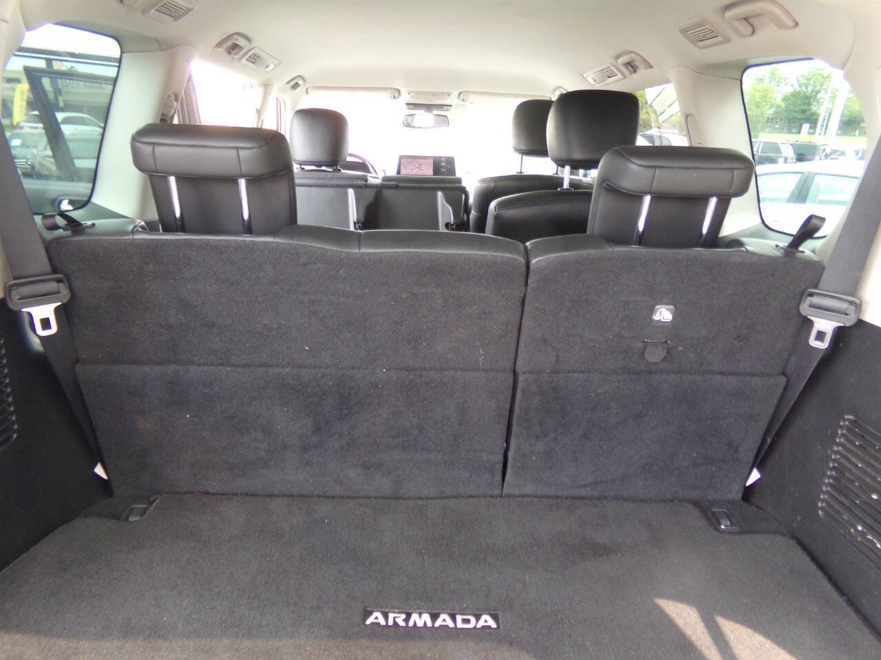 Used 2023 Nissan Armada SV image 31