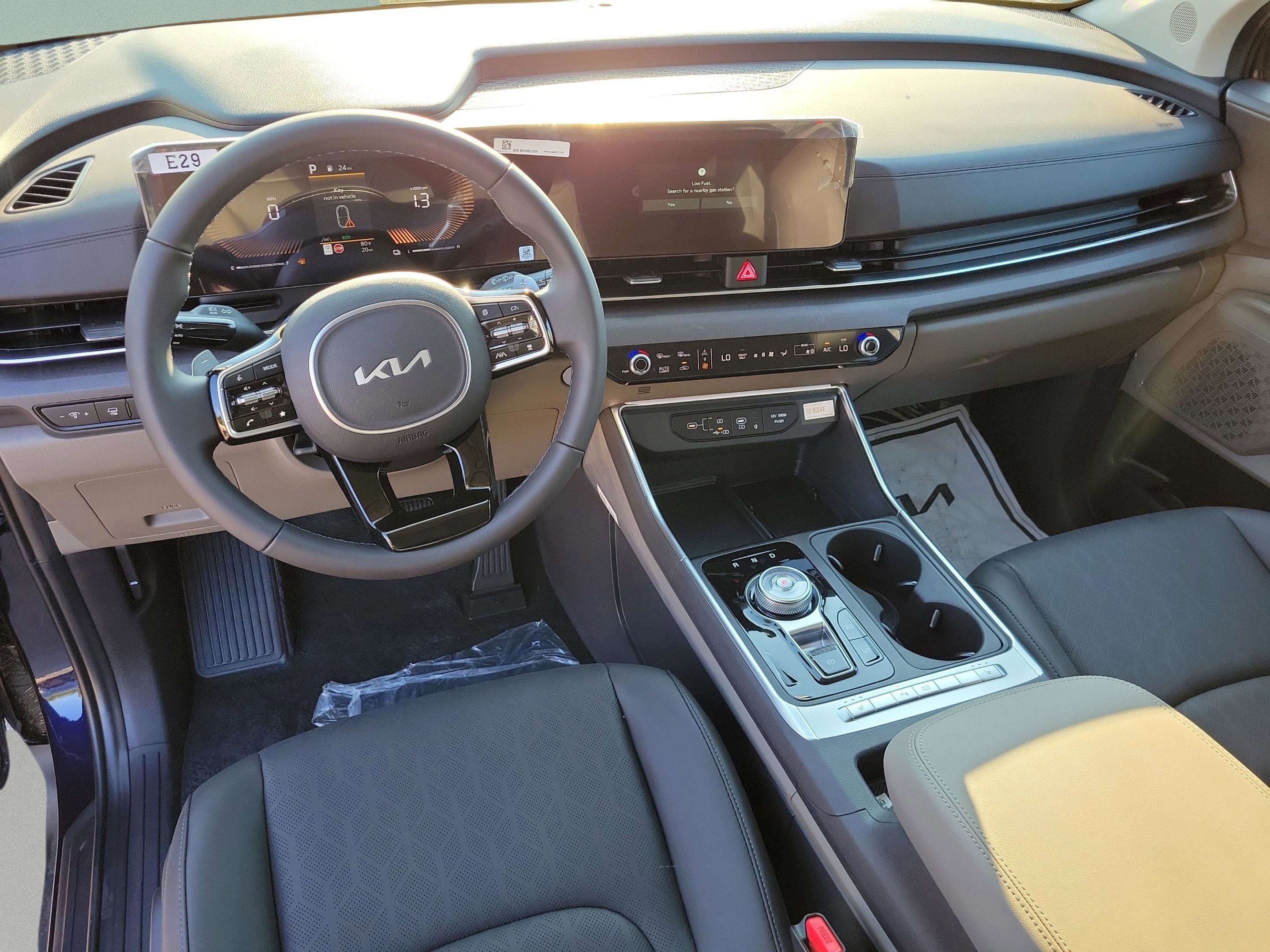 New 2026 Kia Carnival EX image 24