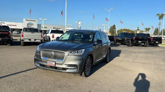 Used 2023 Lincoln Aviator Reserve w/ Equipment Group 201A image 8