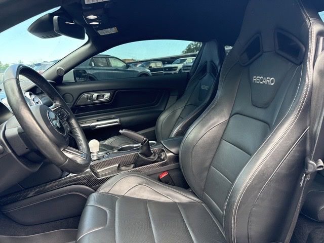 Used 2019 Ford Mustang GT Premium w/ GT Performance Package RWD image 10