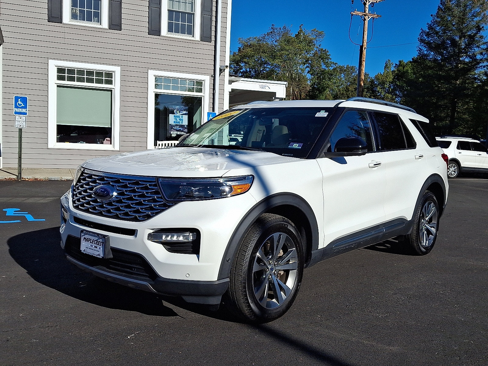 Certified 2020 Ford Explorer Platinum w/ Premium Technology Package
