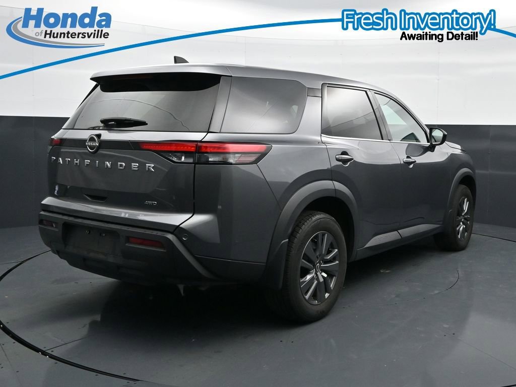 Used 2024 Nissan Pathfinder S AWD/4WD image 10