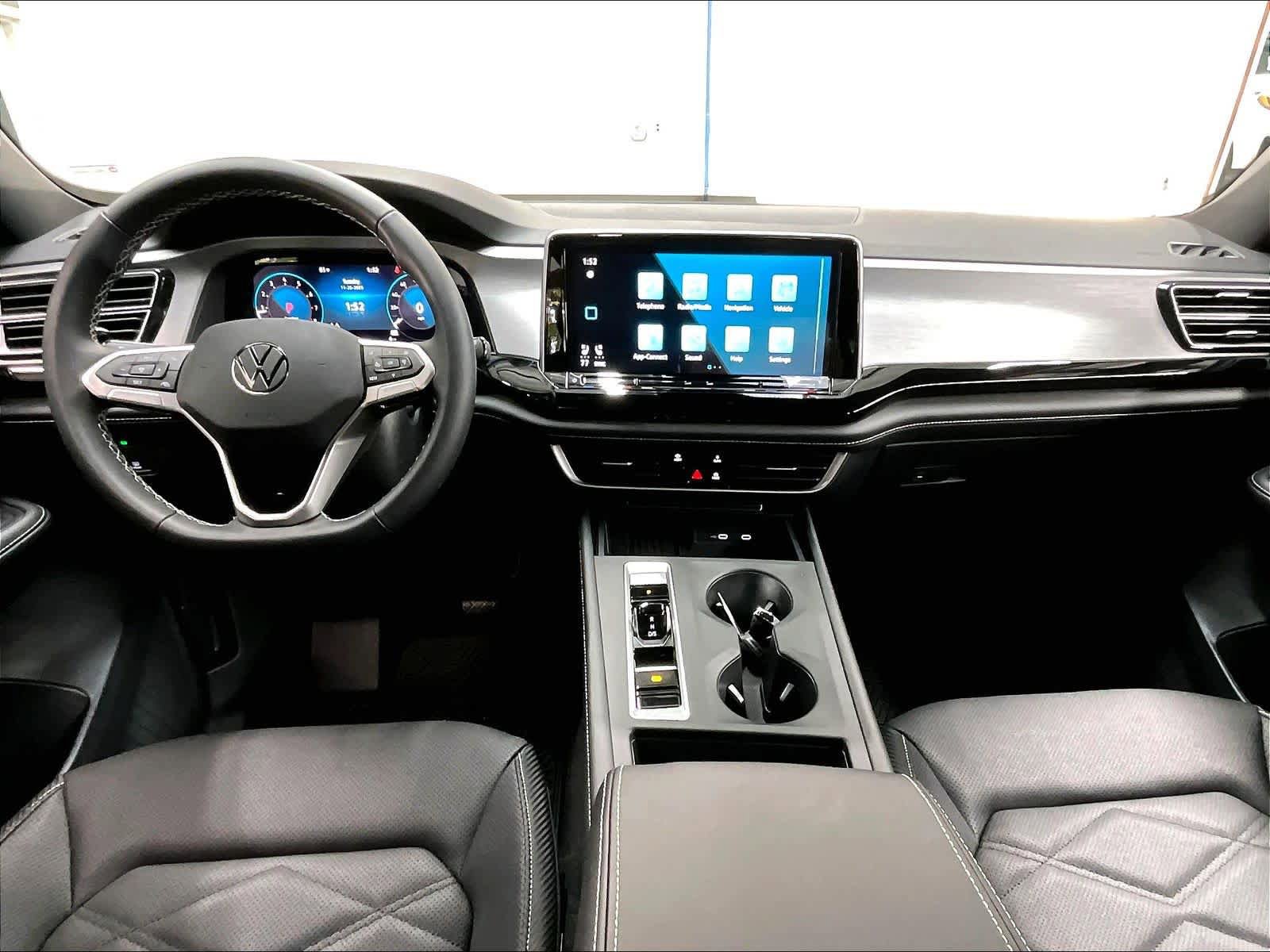 New 2026 Volkswagen Atlas Cross Sport SE image 7