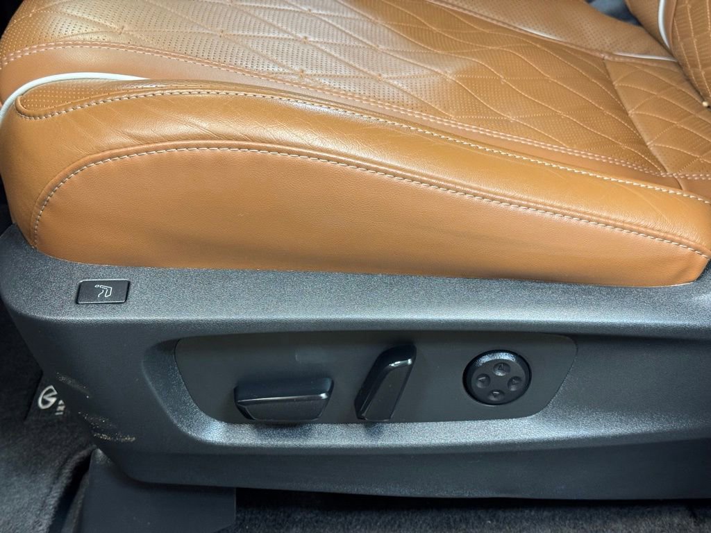 Used 2025 INFINITI QX60 Autograph w/ Cargo Package image 11