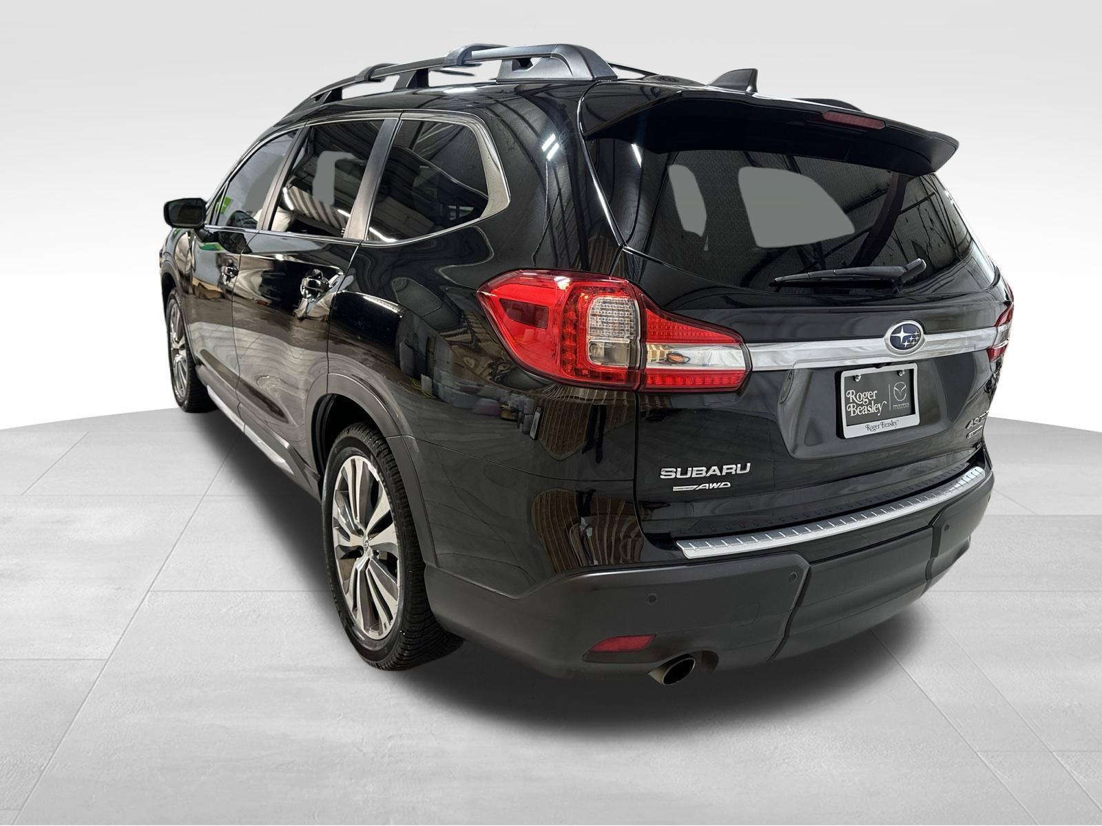 Used 2020 Subaru Ascent Limited w/ Technology Package AWD/4WD image 7