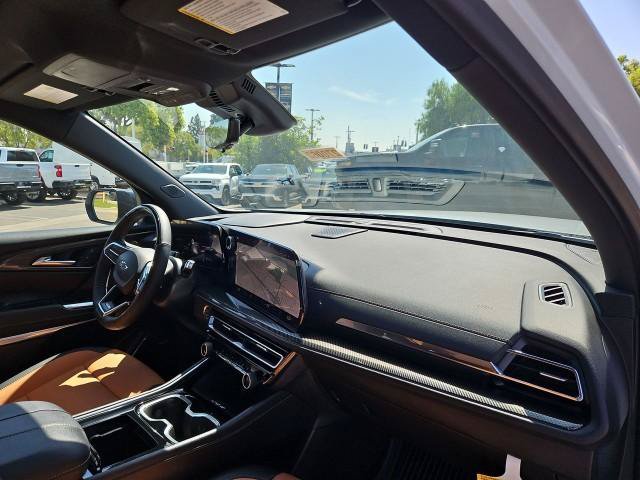 New 2027 Chevrolet Traverse Z71 w/ Enhanced Driving Package AWD/4WD image 30