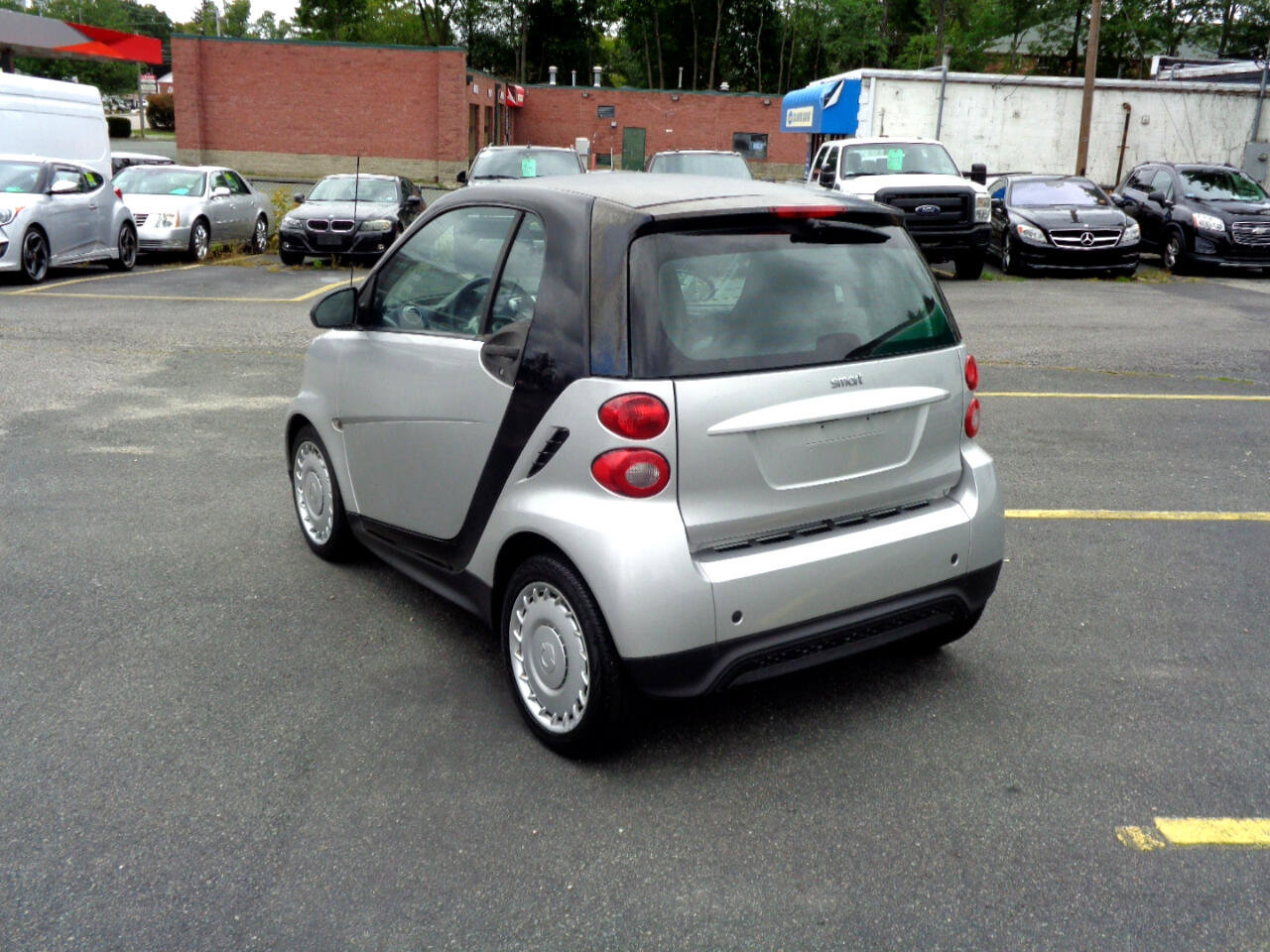 Used 2015 smart fortwo passion image 4