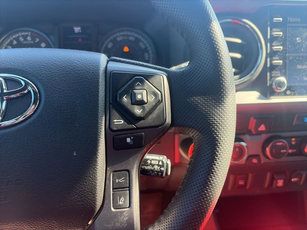 Used 2022 Toyota Tacoma TRD Off-Road image 18