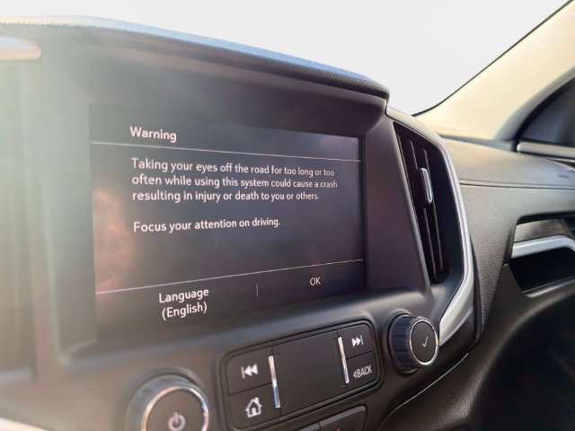 Used 2022 GMC Terrain SLT w/ Infotainment Package II FWD image 18